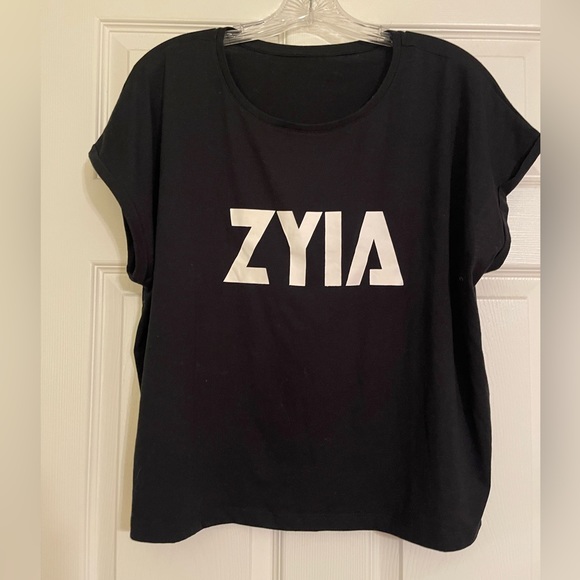 Crop tshirt - Picture 1 of 3
